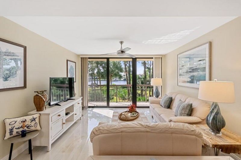 2101 Marina Isle Way, Unit 203, Jupiter, FL 33477 Photo