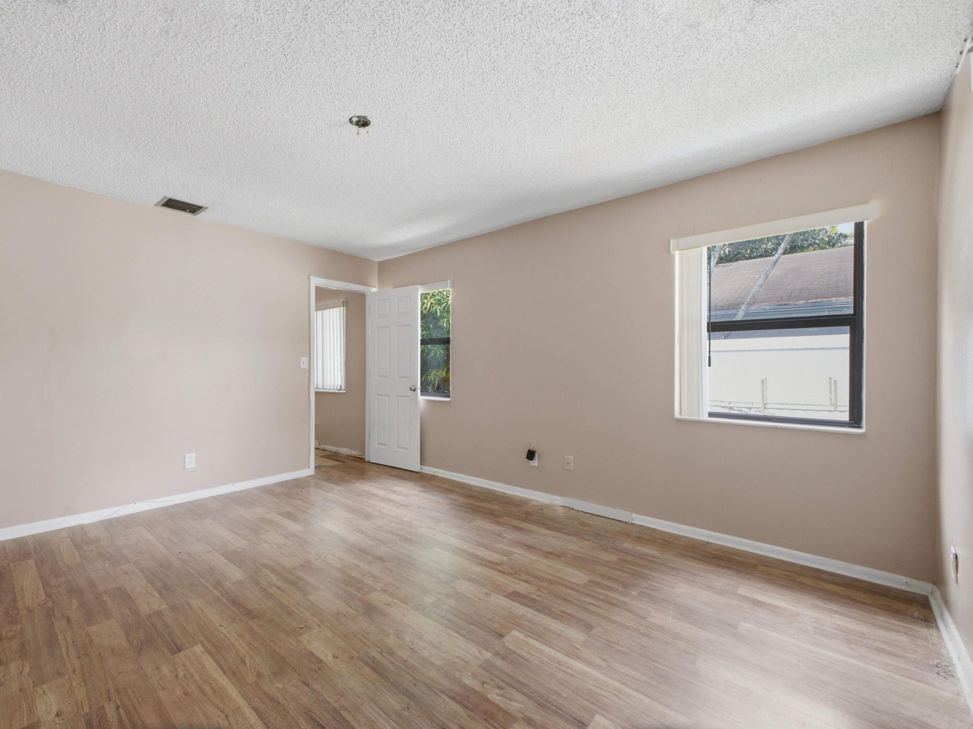 5088 NW 5th Street, Delray Beach, FL 33445 Photo