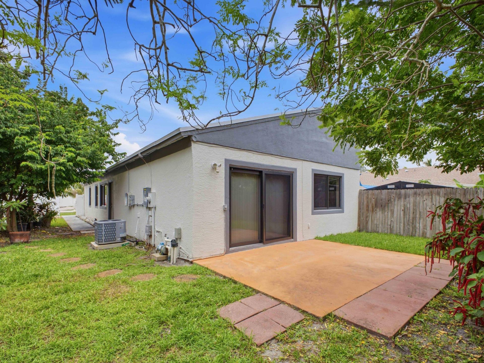 5088 NW 5th Street, Delray Beach, FL 33445 Photo