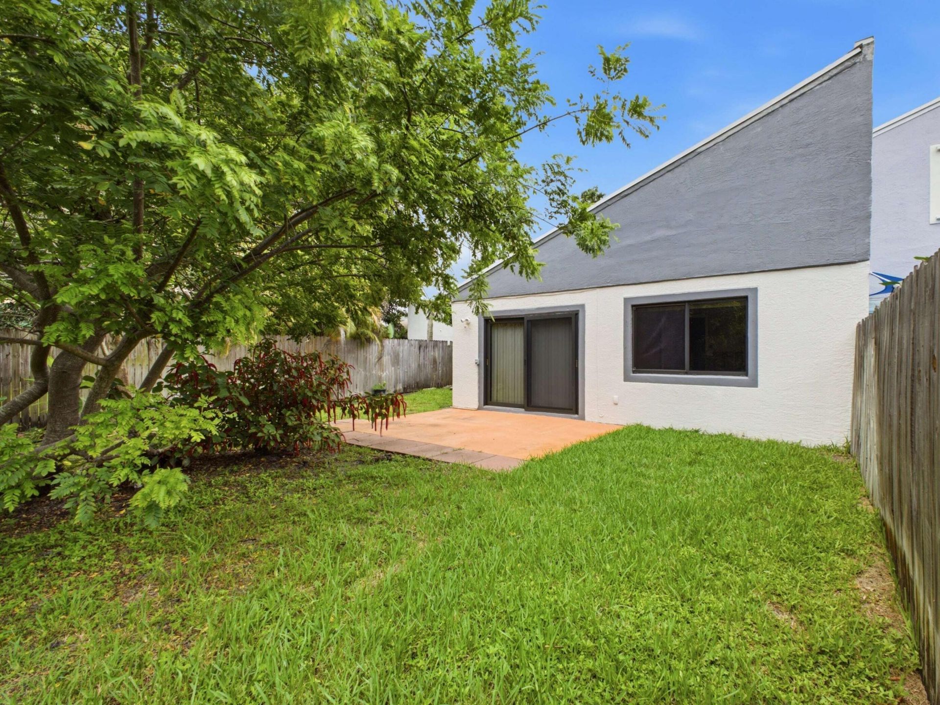 5088 NW 5th Street, Delray Beach, FL 33445 Photo