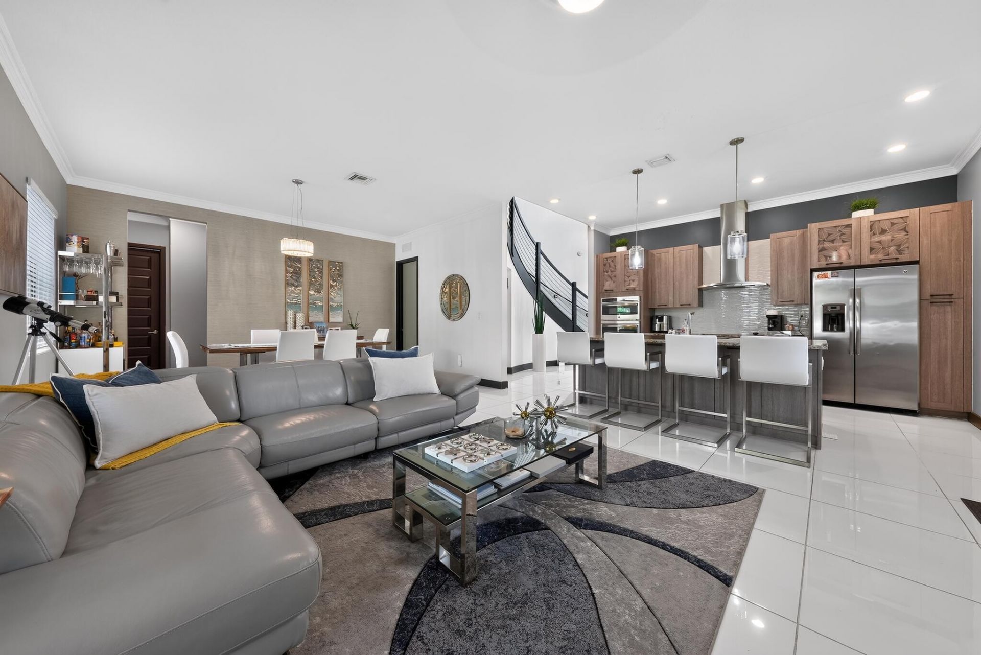 9023 NW 161st Terrace, Miami Lakes, FL 33018 Photo