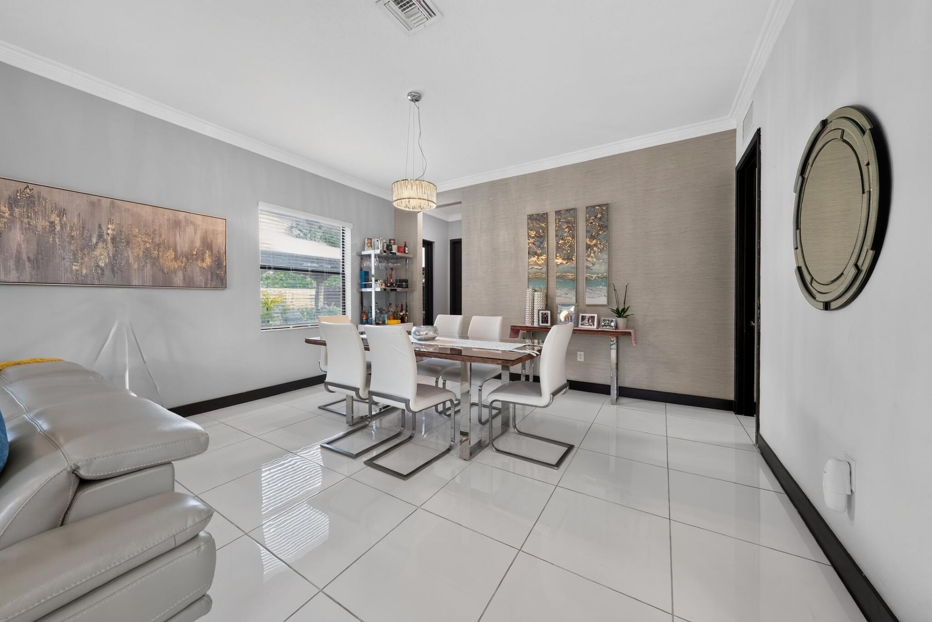 9023 NW 161st Terrace, Miami Lakes, FL 33018 Photo