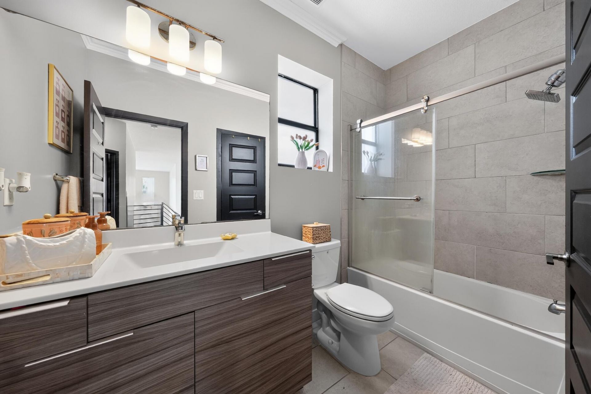 9023 NW 161st Terrace, Miami Lakes, FL 33018 Photo