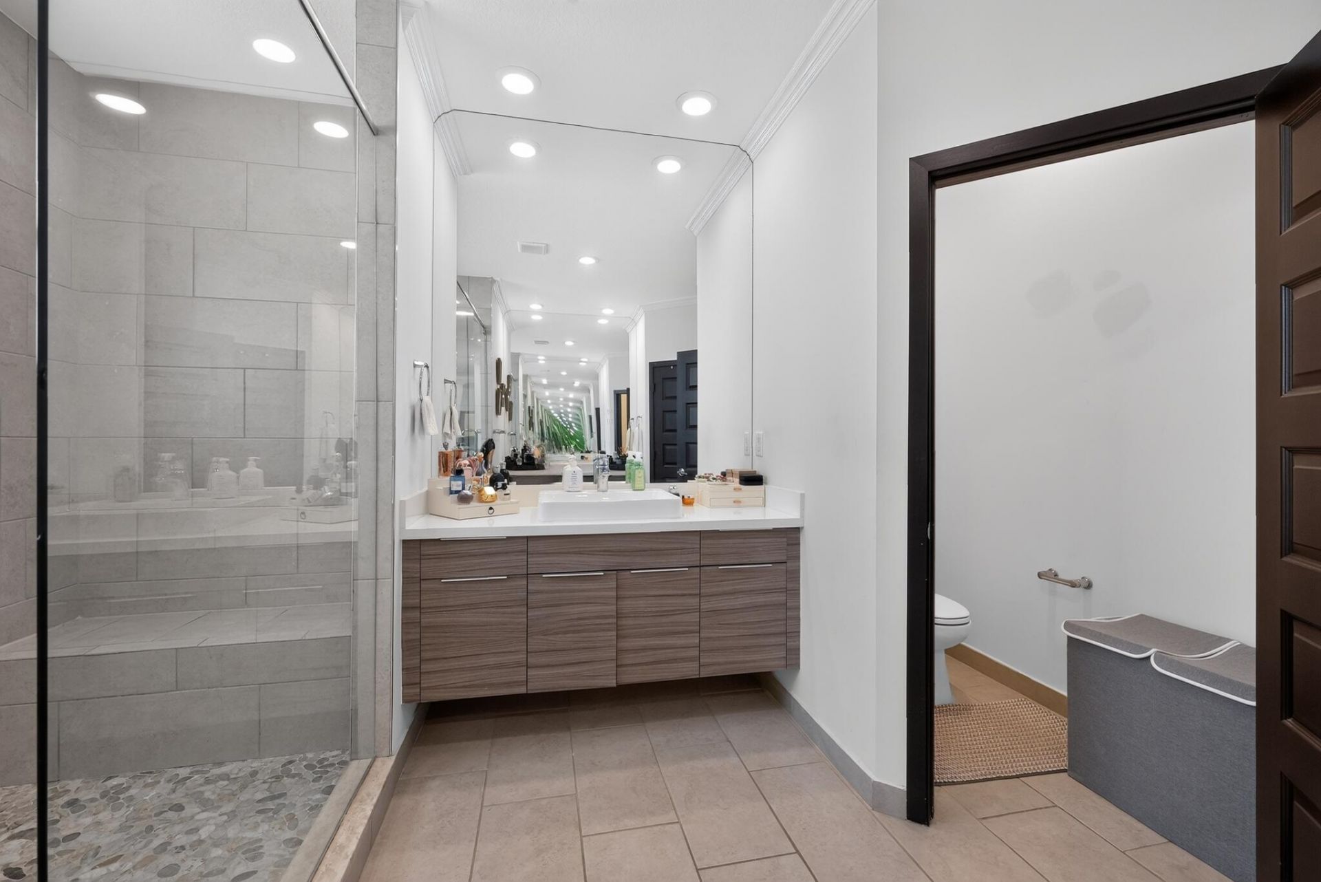 9023 NW 161st Terrace, Miami Lakes, FL 33018 Photo