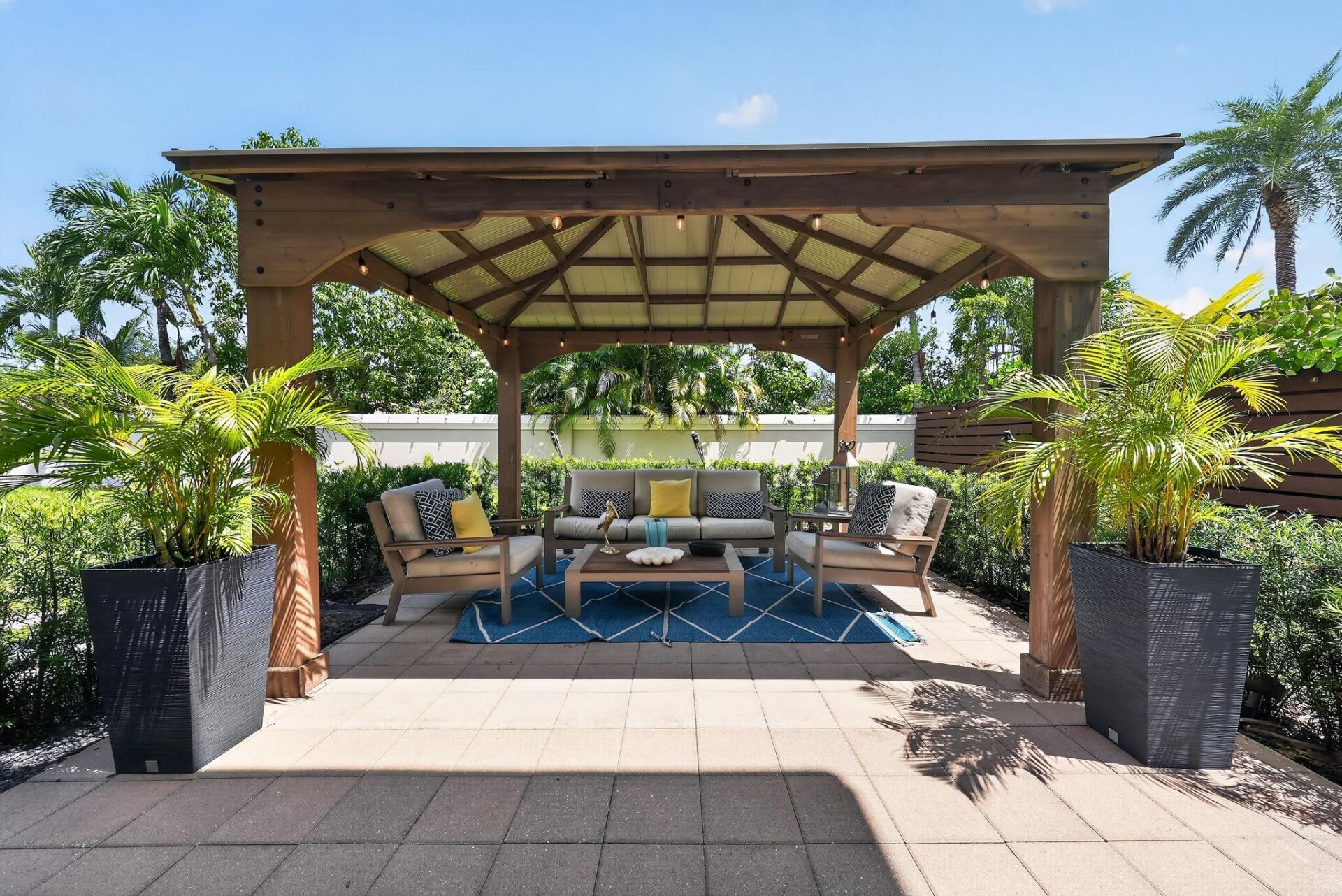9023 NW 161st Terrace, Miami Lakes, FL 33018 Photo