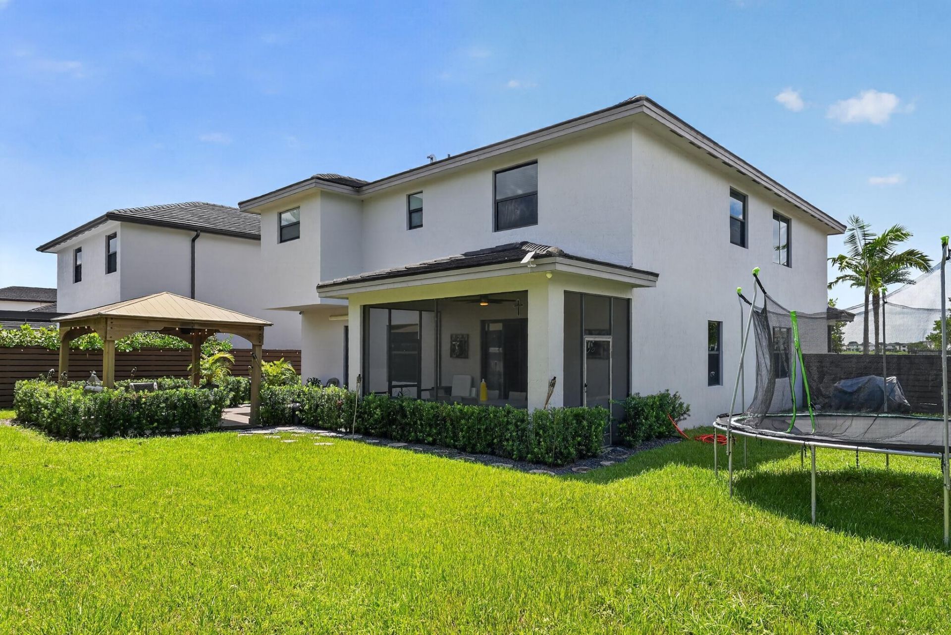 9023 NW 161st Terrace, Miami Lakes, FL 33018 Photo