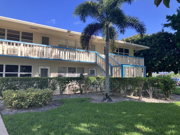 202 Camden I, West Palm Beach, FL 33417