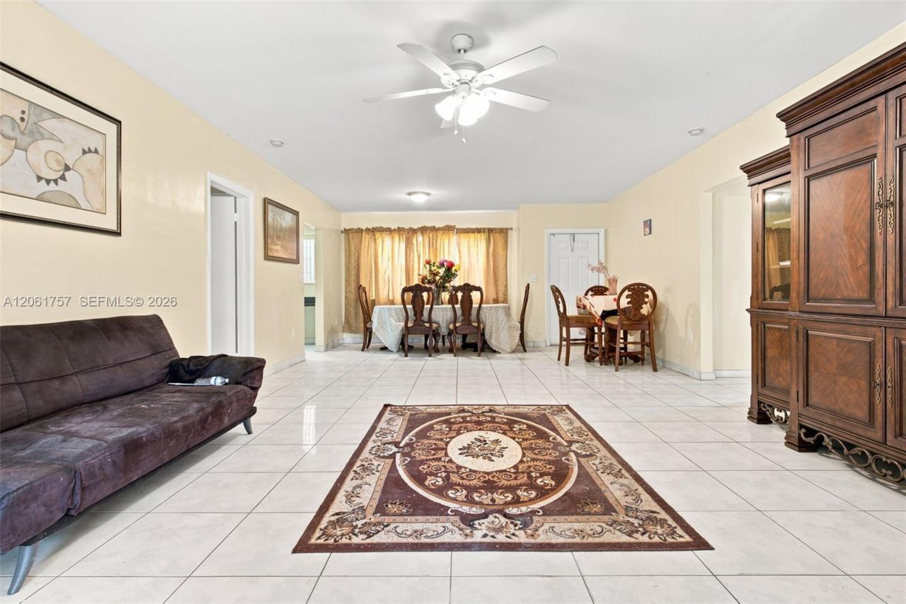 1760 NW 187th Ter, Miami Gardens, FL 33056 Photo