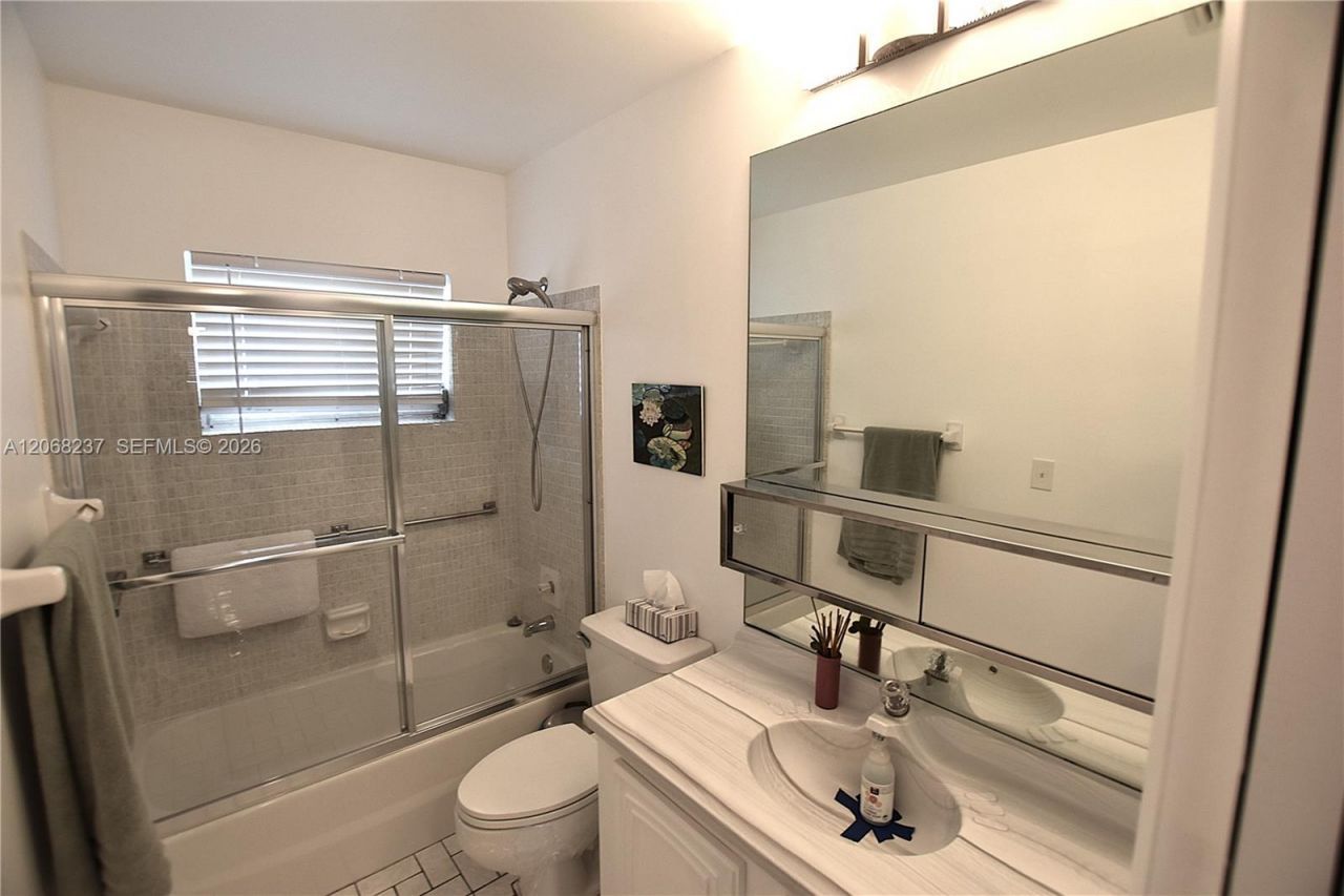 2666 Emory Dr East , Unit F, West Palm Beach, FL 33415 Photo