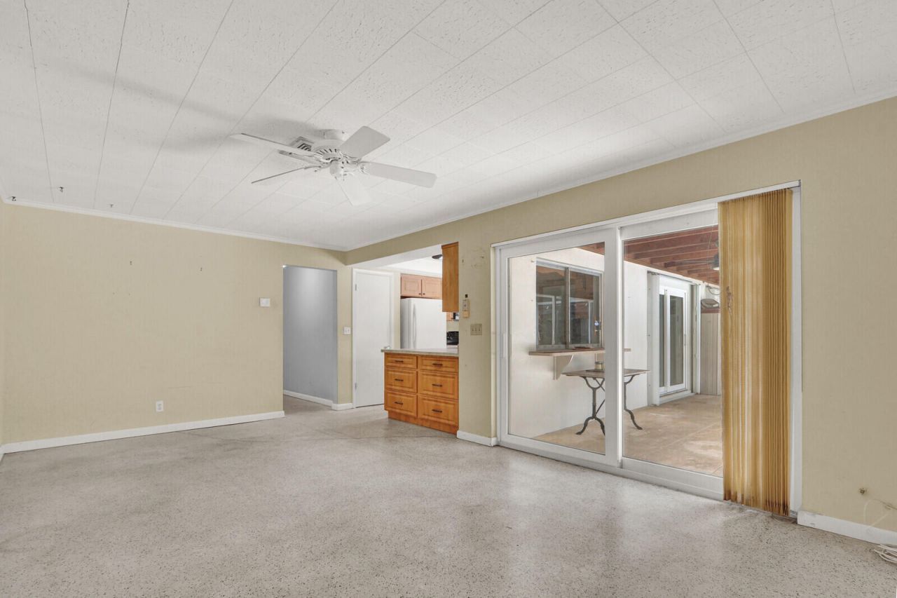 6466 Via Townsend, West Palm Beach, FL 33415 Photo