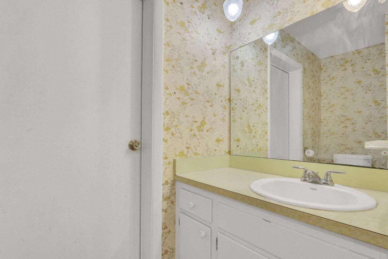 6466 Via Townsend, West Palm Beach, FL 33415 Photo