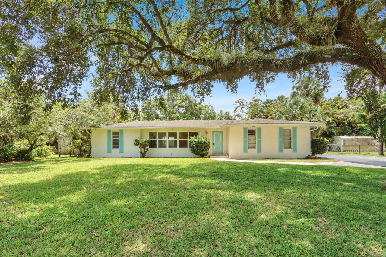 6466 Via Townsend, West Palm Beach, FL 33415 Photo