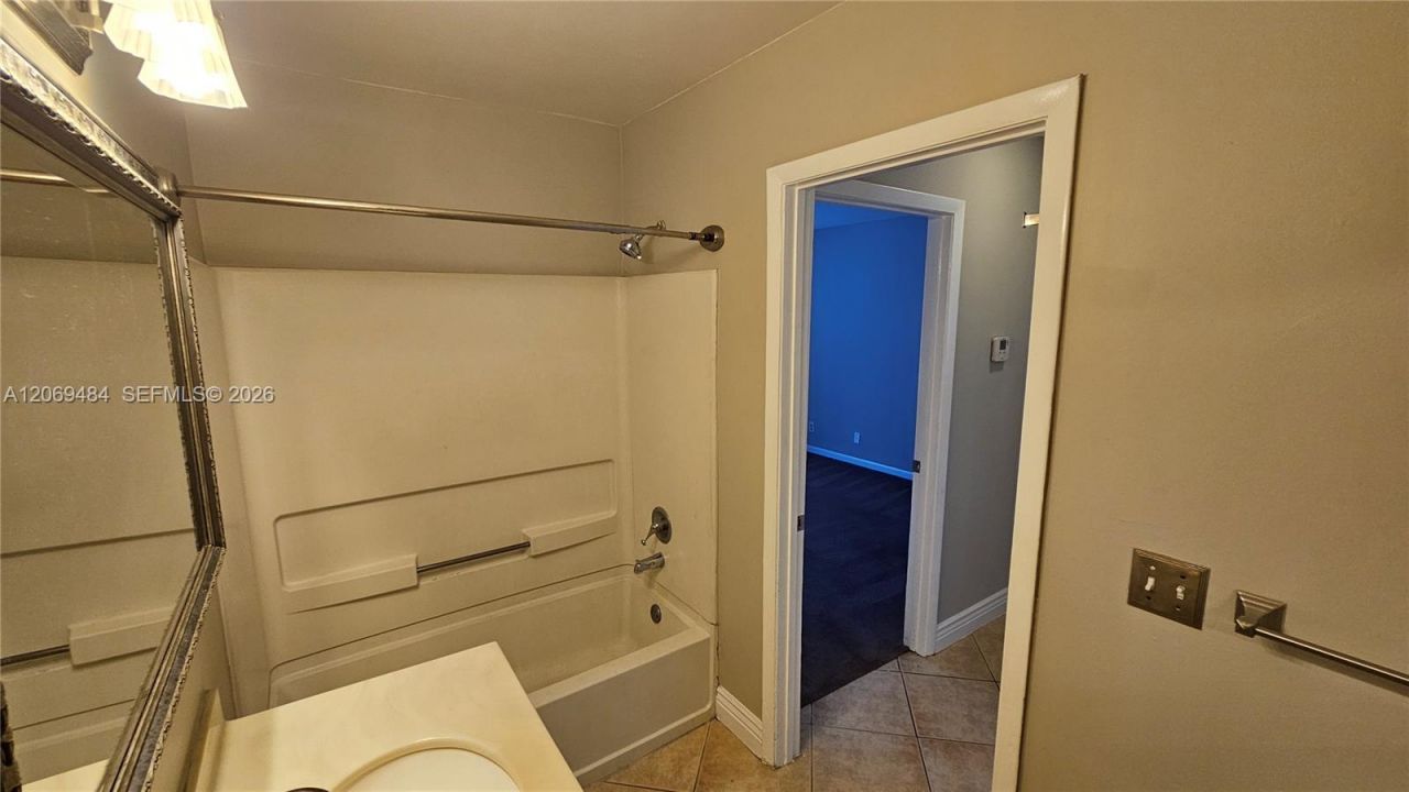 815 W Boynton Beach Blvd , Unit 4-205, Boynton Beach, FL 33426 Photo