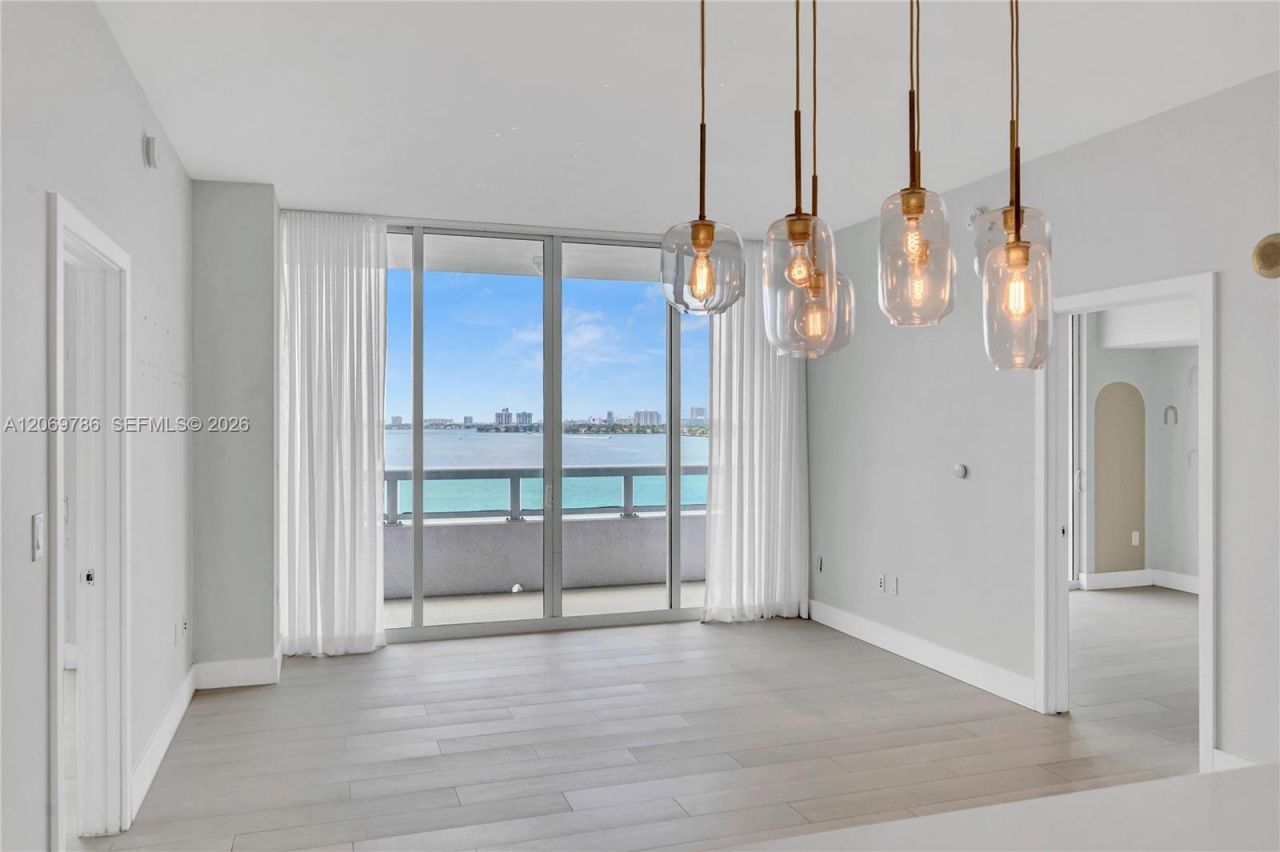 1800 N Bayshore Dr , Unit 809, Miami, FL 33132 Photo