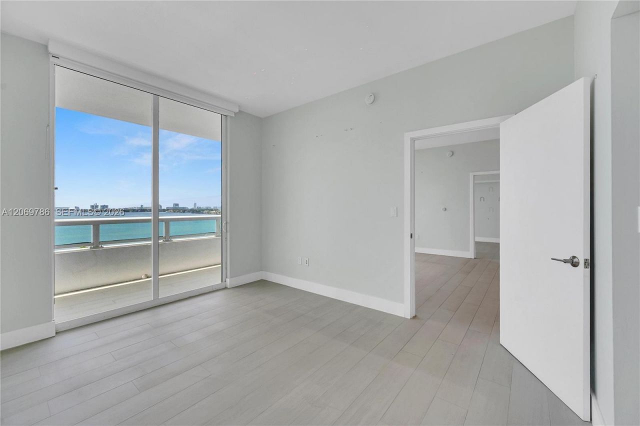 1800 N Bayshore Dr , Unit 809, Miami, FL 33132 Photo