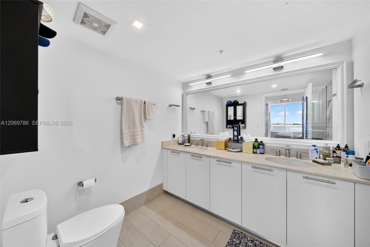 1800 N Bayshore Dr, Unit 809, Miami, FL 33132 Photo