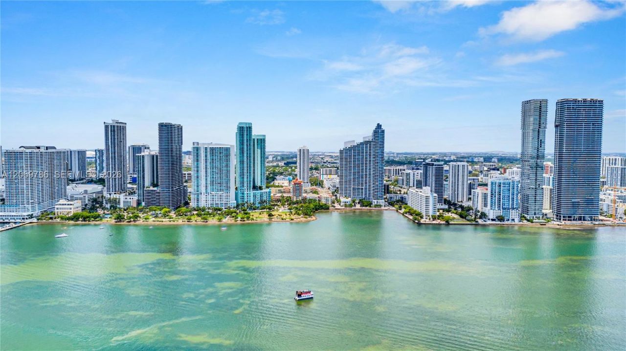1800 N Bayshore Dr , Unit 809, Miami, FL 33132 Photo