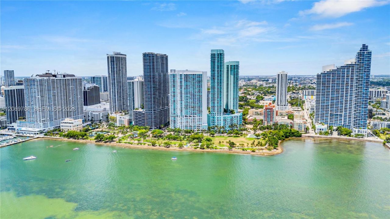 1800 N Bayshore Dr , Unit 809, Miami, FL 33132 Photo