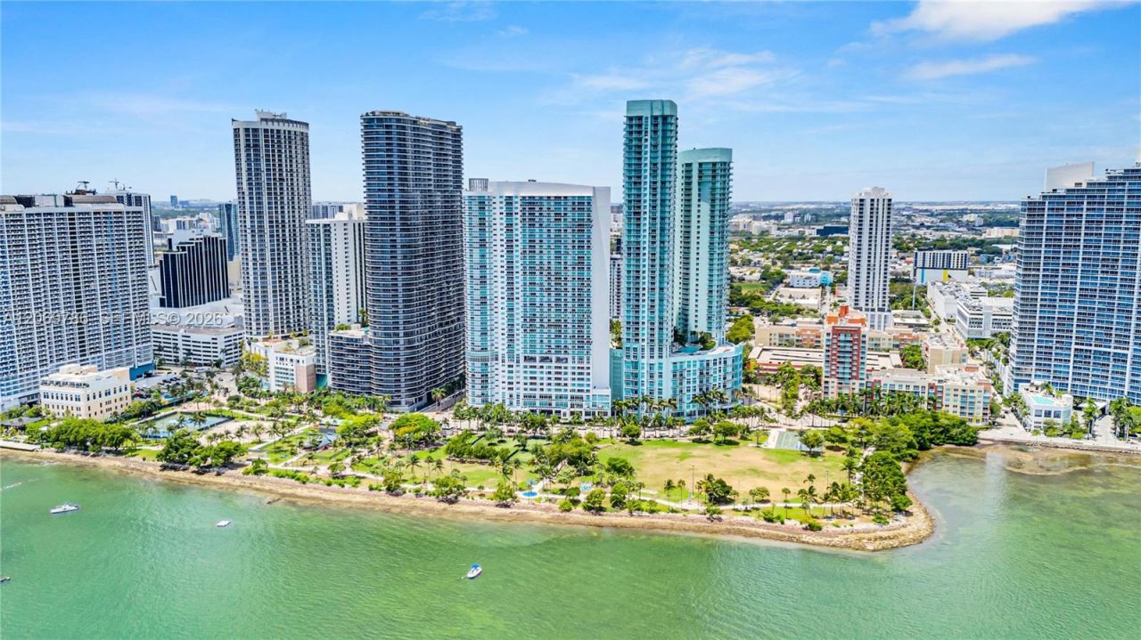 1800 N Bayshore Dr , Unit 809, Miami, FL 33132 Photo
