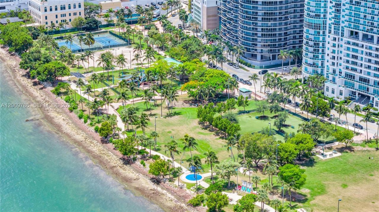 1800 N Bayshore Dr , Unit 809, Miami, FL 33132 Photo