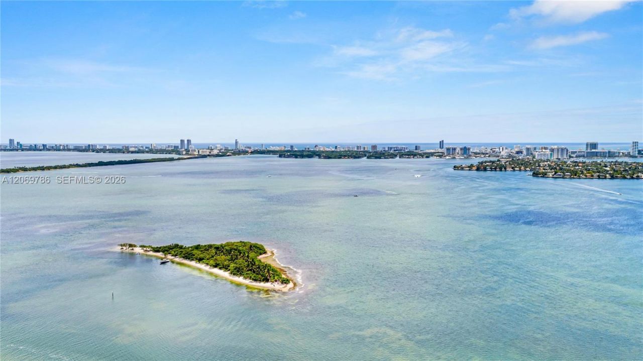 1800 N Bayshore Dr , Unit 809, Miami, FL 33132 Photo