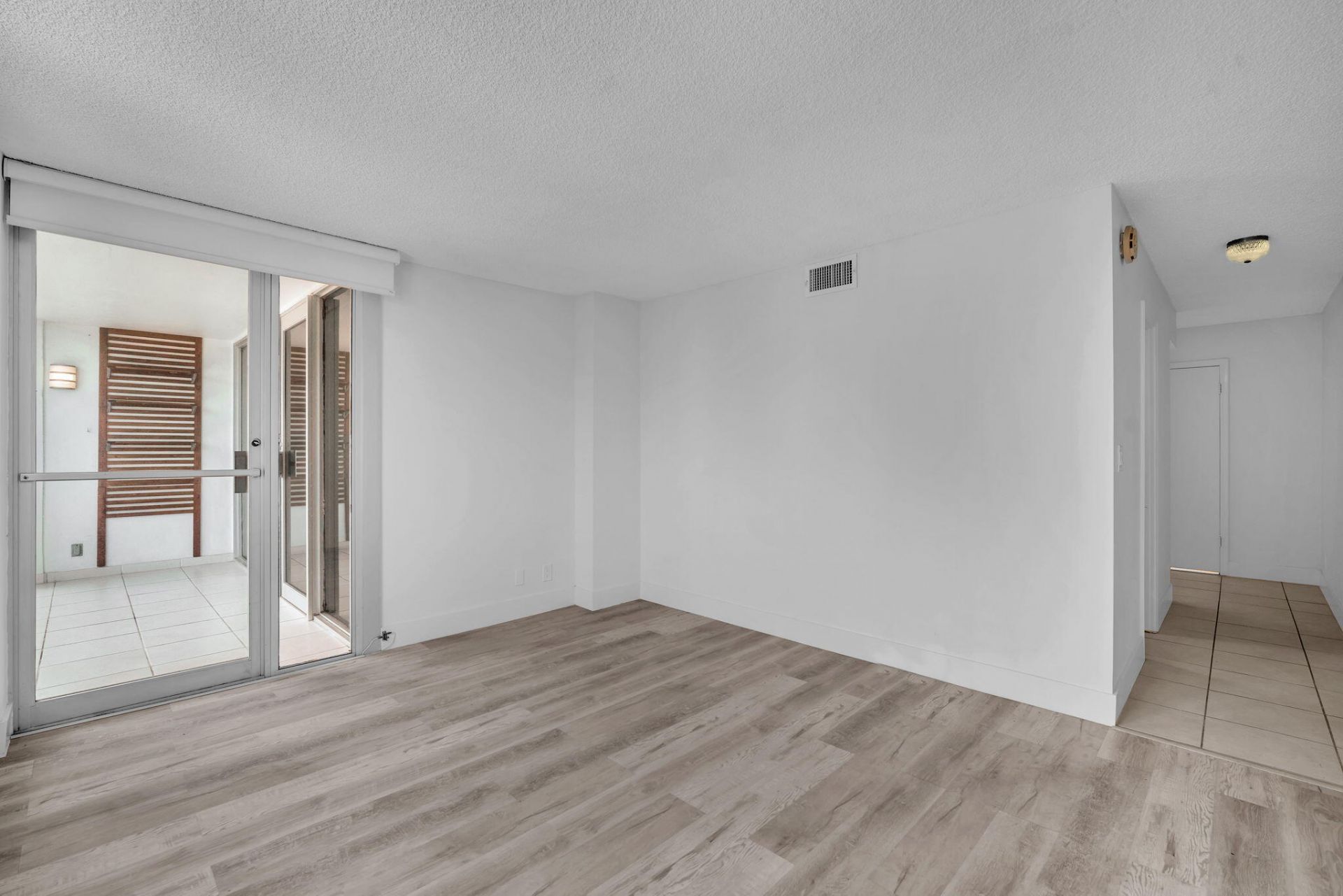 2200 NE 33rd Avenue, Unit 17C, Fort Lauderdale, FL 33305 Photo