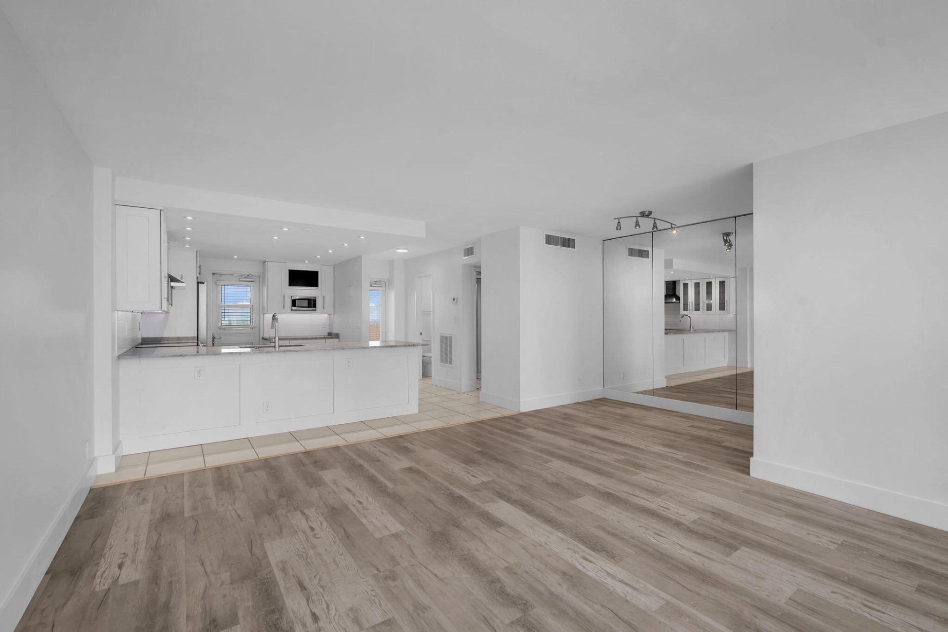 2200 NE 33rd Avenue, Unit 17C, Fort Lauderdale, FL 33305 Photo