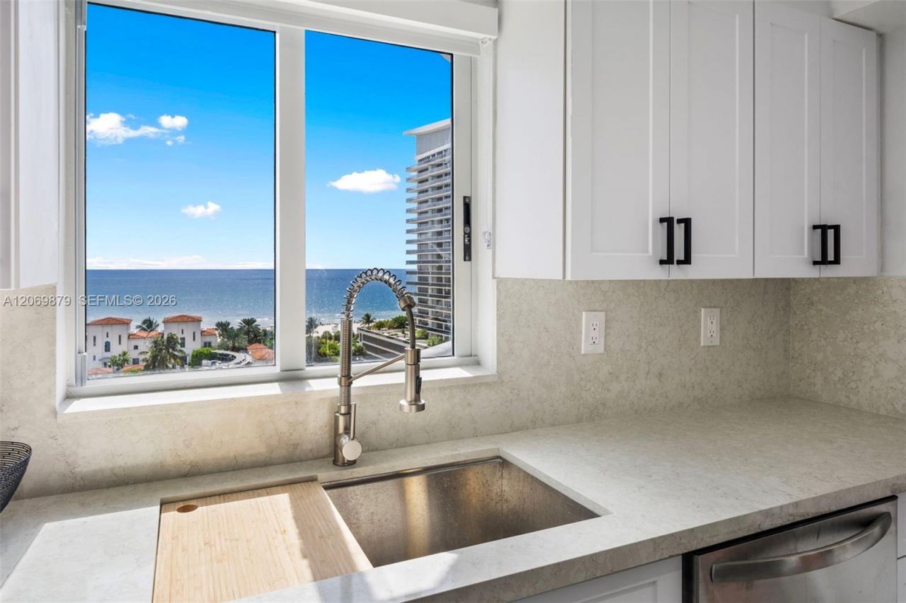 5900 Collins Ave , Unit 1204, Miami Beach, FL 33140 Photo