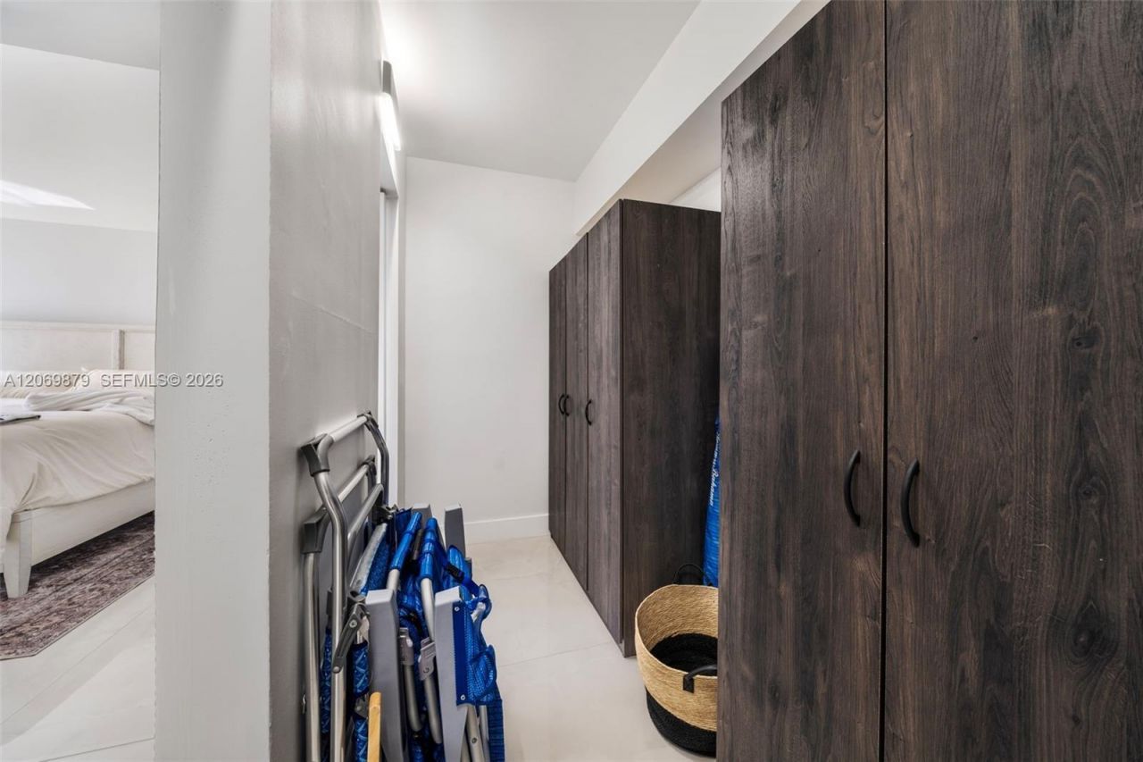 5900 Collins Ave , Unit 1204, Miami Beach, FL 33140 Photo