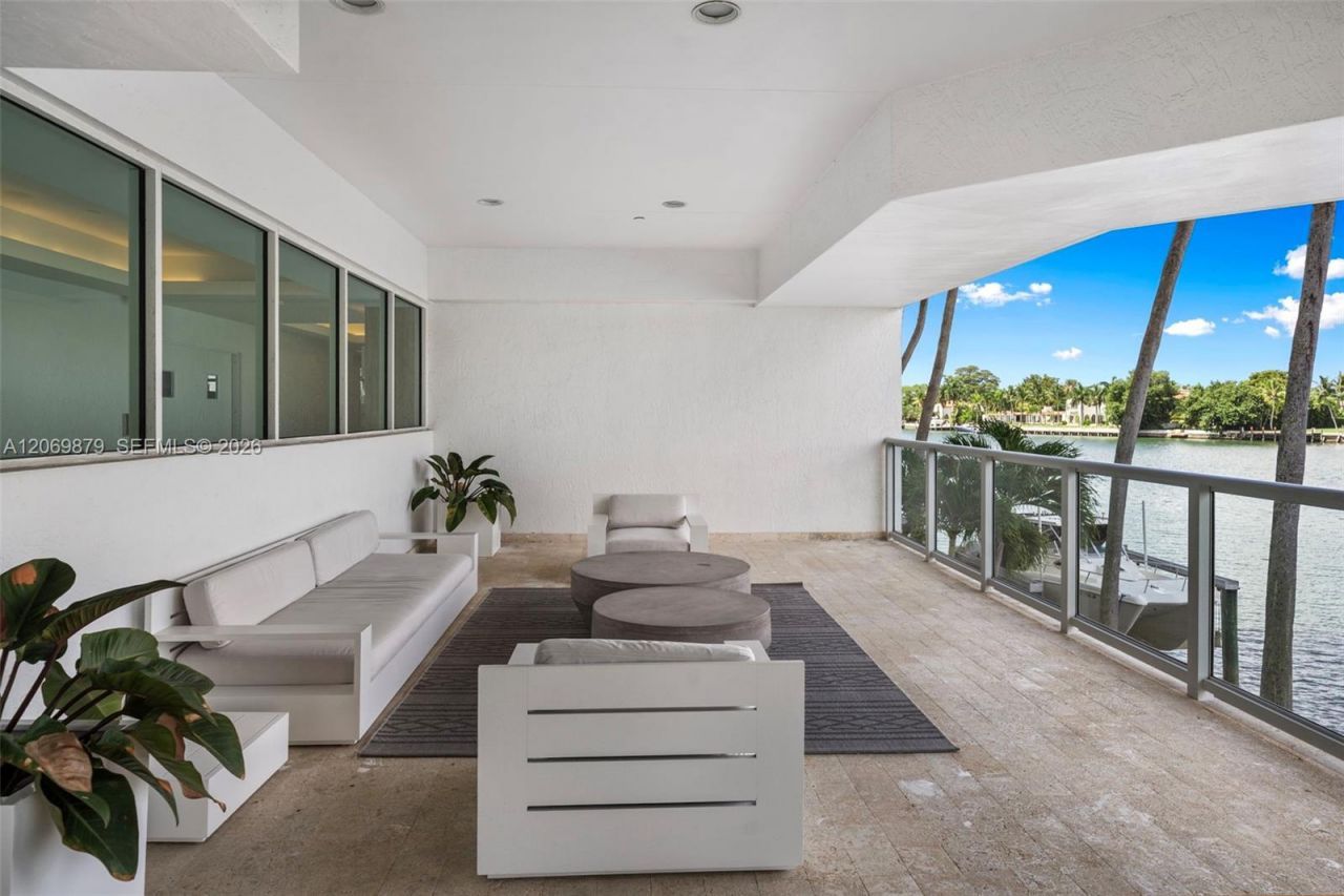 5900 Collins Ave , Unit 1204, Miami Beach, FL 33140 Photo