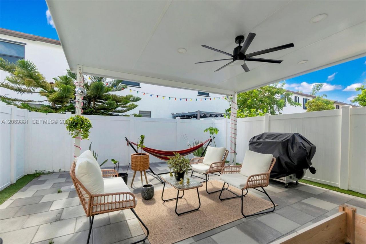 10615 W 34th Ct , Hialeah, FL 33018 Photo