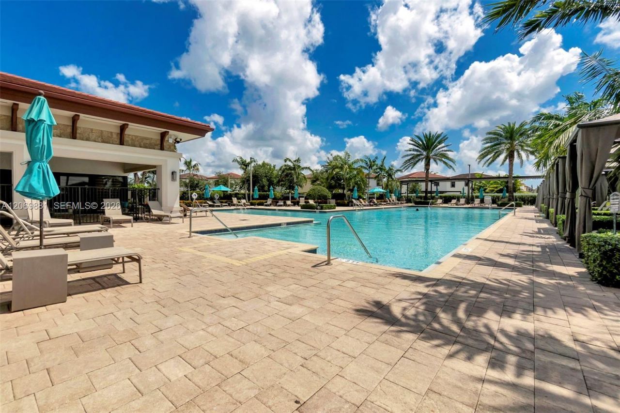 10615 W 34th Ct , Hialeah, FL 33018 Photo