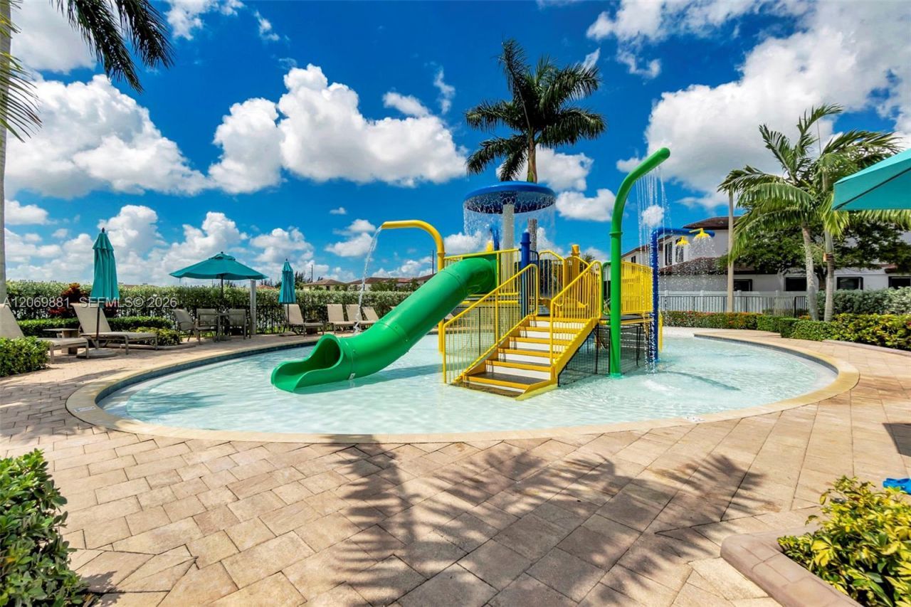 10615 W 34th Ct , Hialeah, FL 33018 Photo