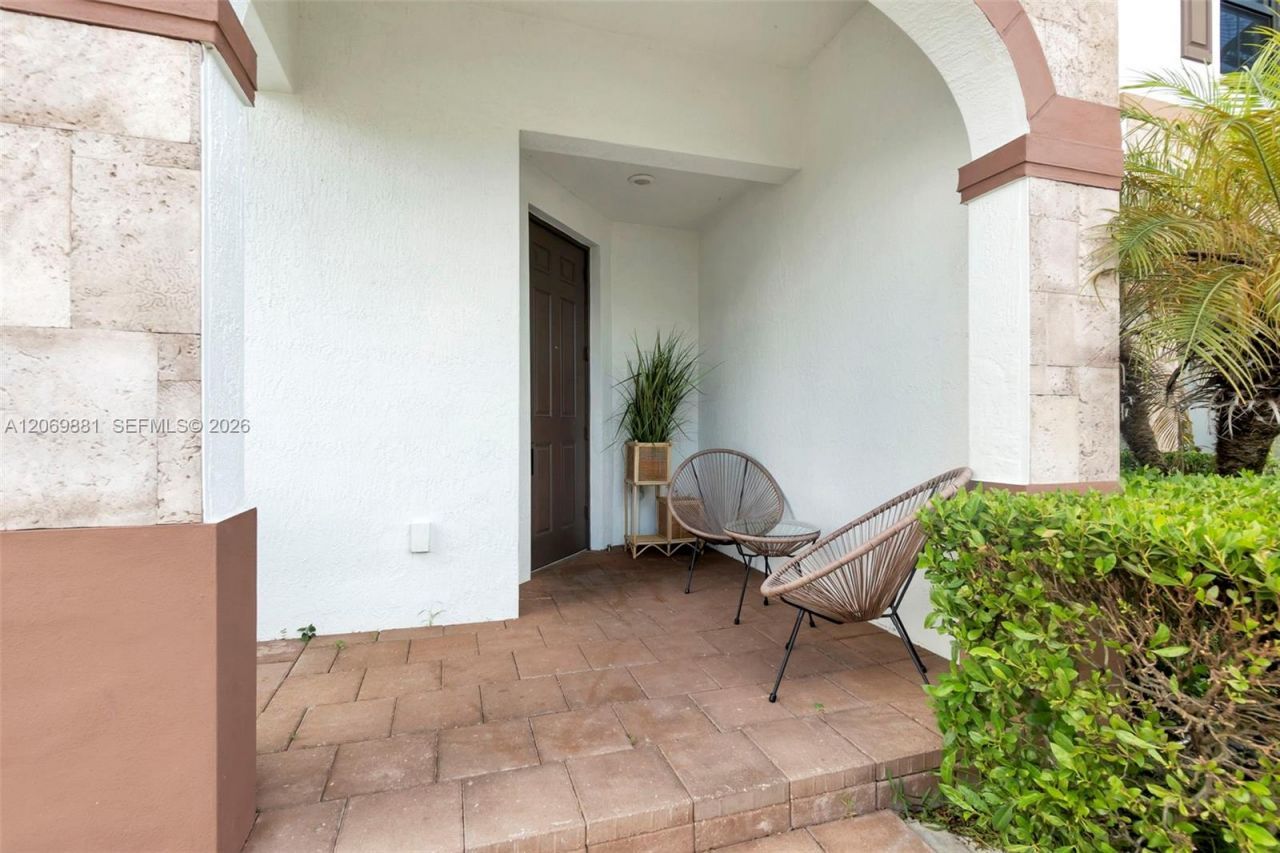 10615 W 34th Ct , Hialeah, FL 33018 Photo