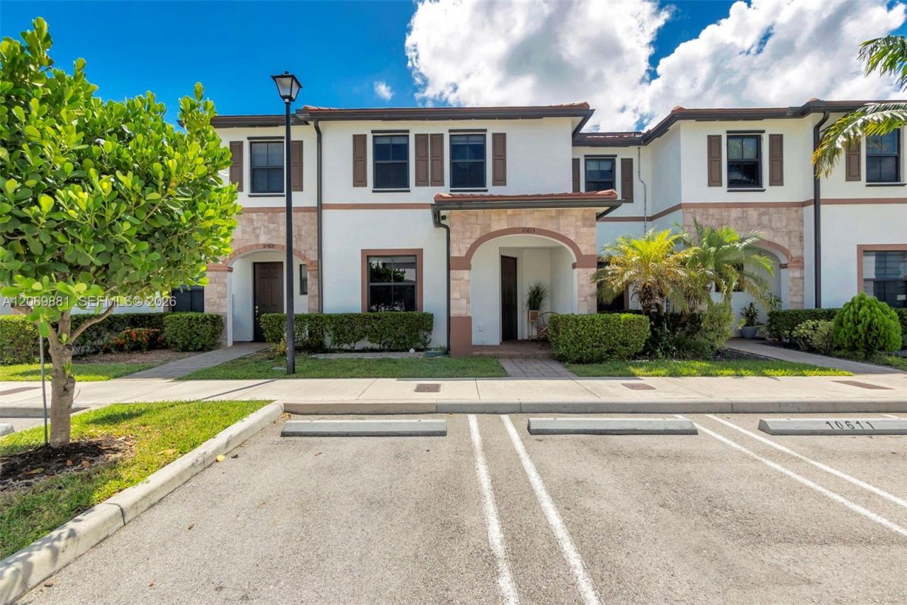 10615 W 34th Ct , Hialeah, FL 33018 Photo