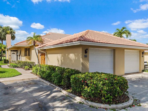299 Old Meadow Way, Palm Beach Gardens, FL 33418