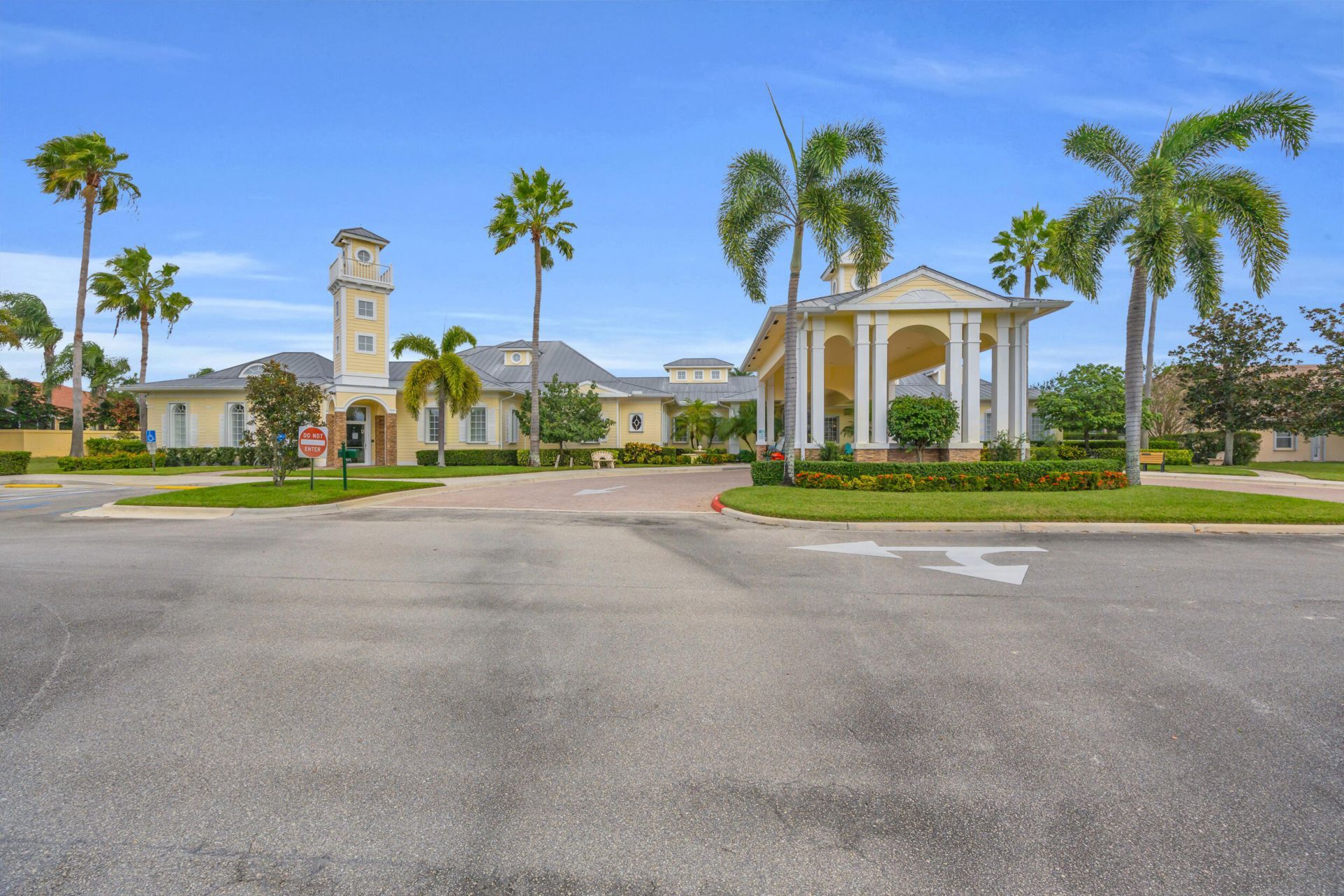 104 NW Willow Grove Avenue, Port Saint Lucie, FL 34986 Photo