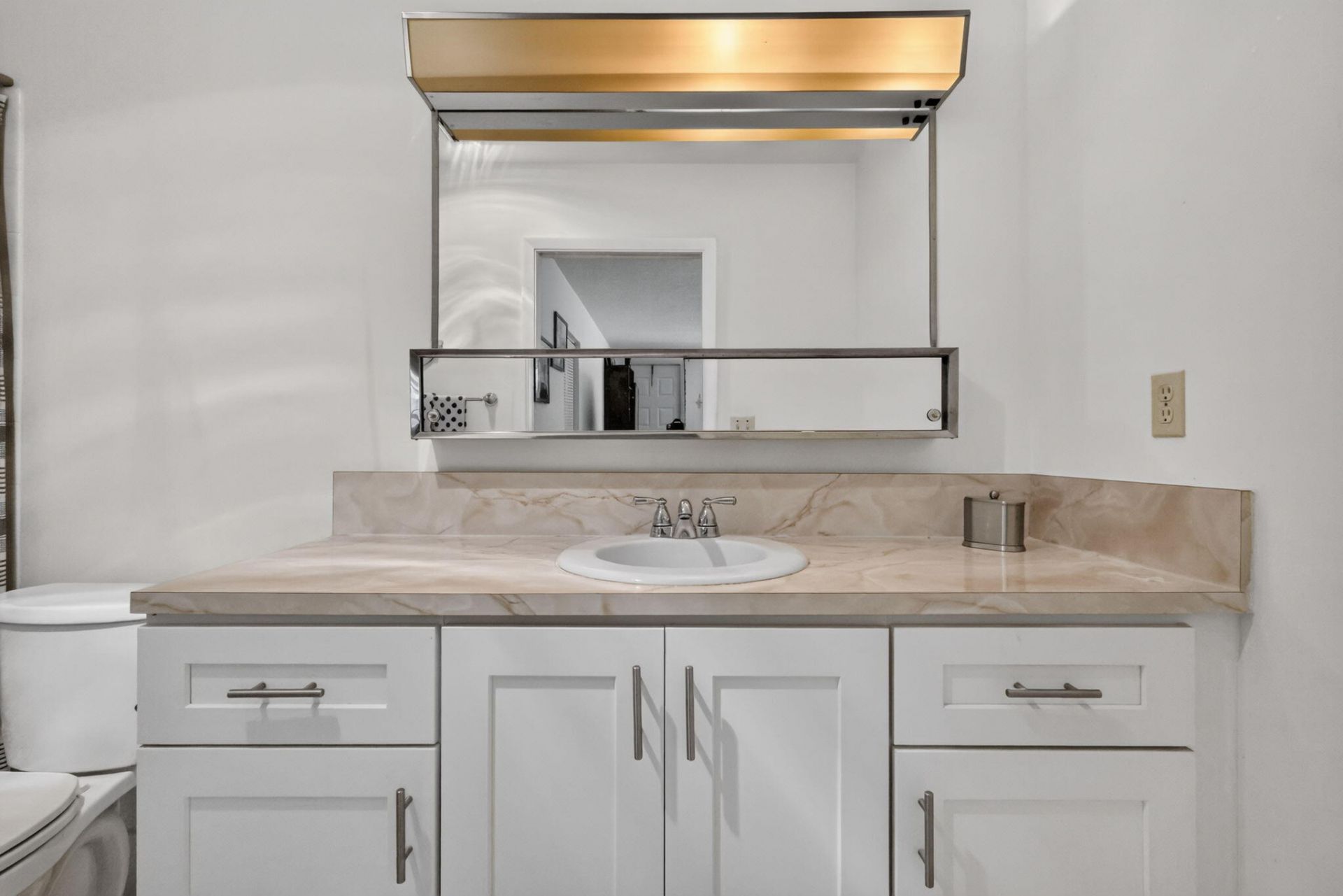 5181 Lakefront Boulevard, Unit B, Delray Beach, FL 33484 Photo