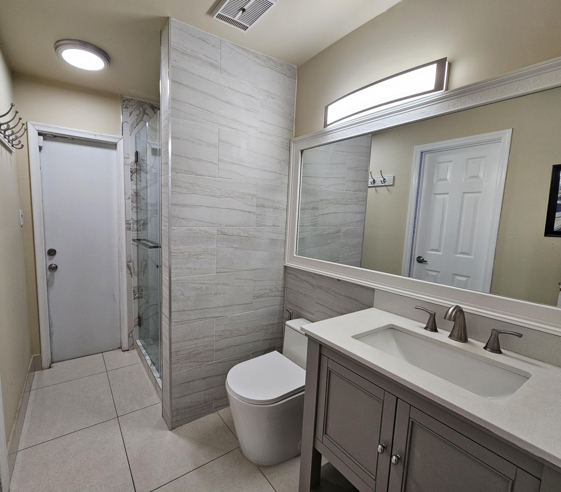 1104 Summit Trail Circle, Unit D, West Palm Beach, FL 33415 Photo