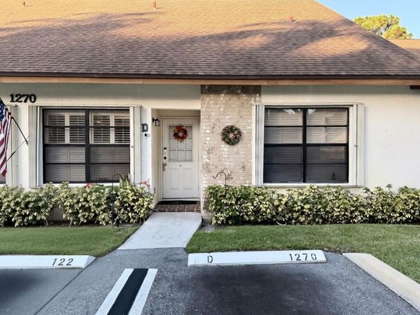 1270 PARKSIDE GREEN Drive, Unit D, Greenacres, FL 33415