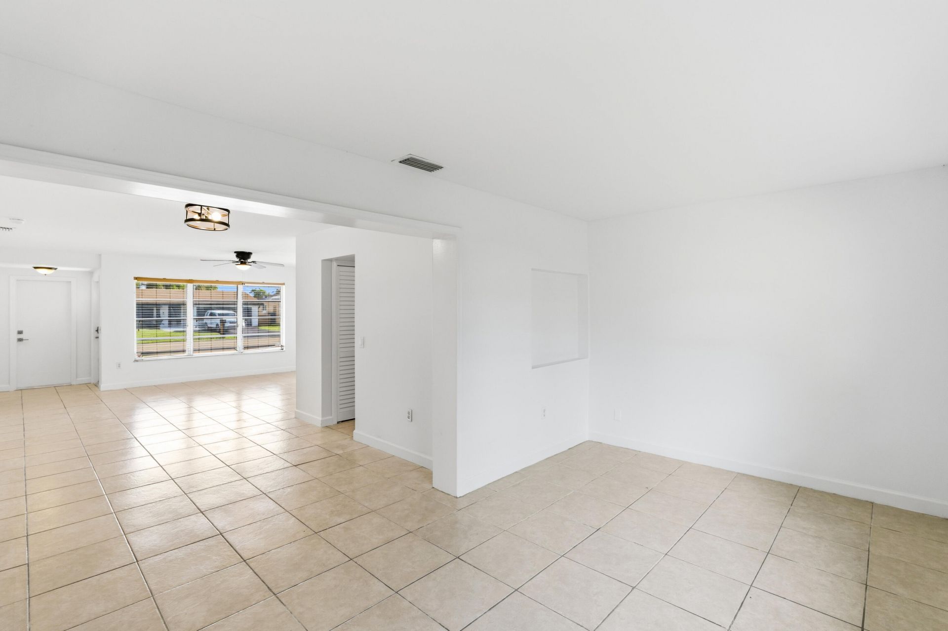 10690 NW 27th Court, Sunrise, FL 33322 Photo