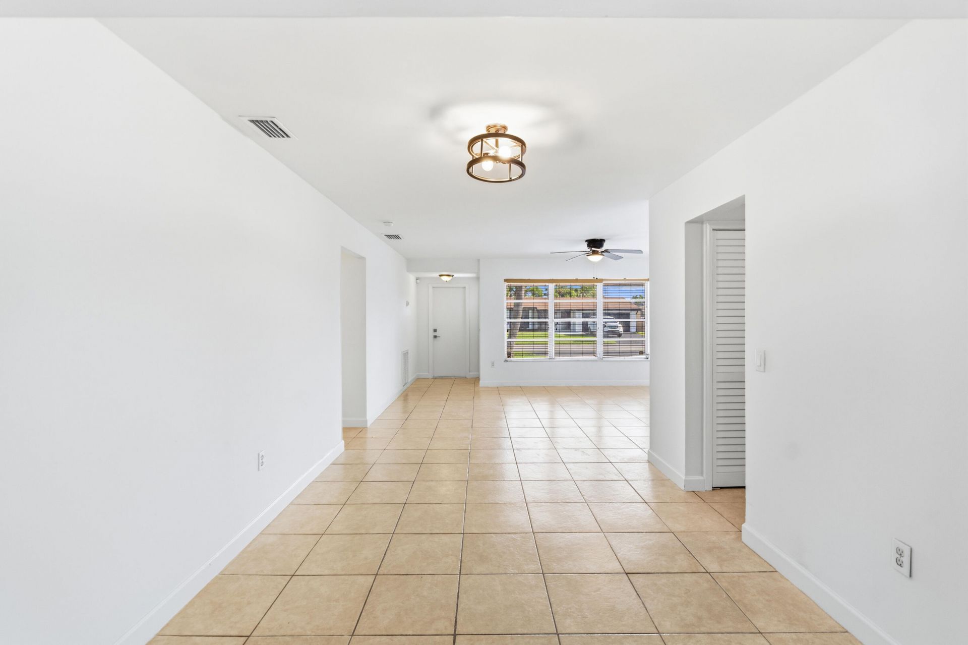 10690 NW 27th Court, Sunrise, FL 33322 Photo