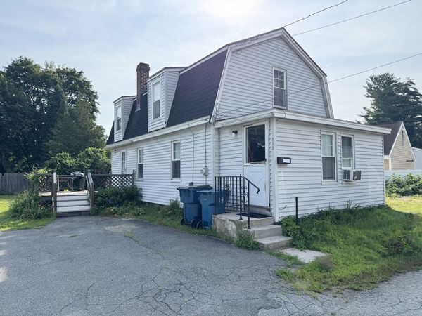 112 Florence Ave, Tewksbury, MA 01876