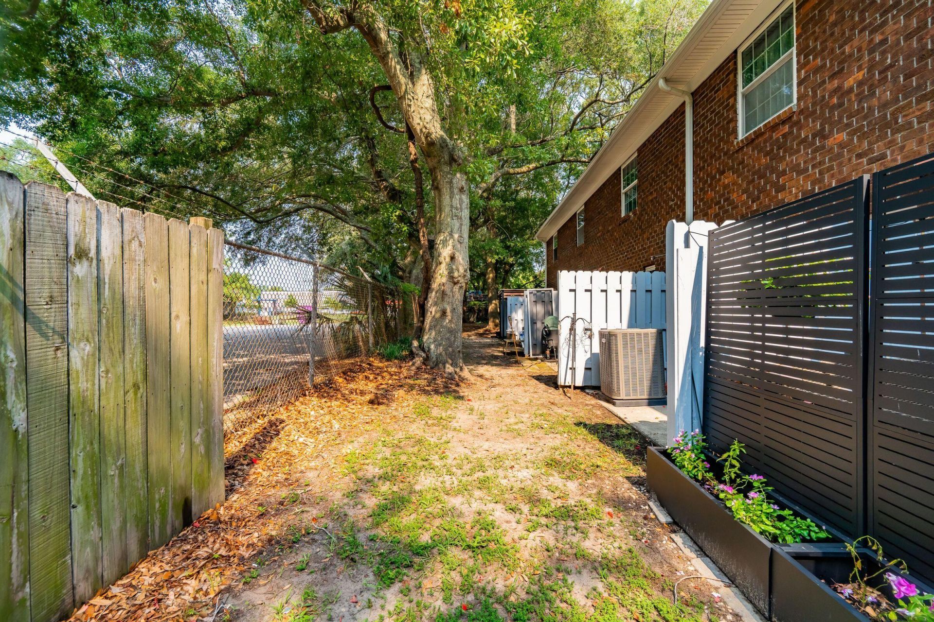 21 Rivers Point Row Photo 28