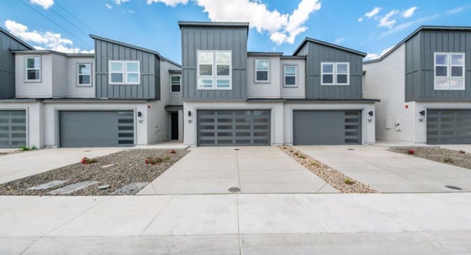 2620 Deweese Loop, Unit Rivercrest, Reno, NV 89509 Photo