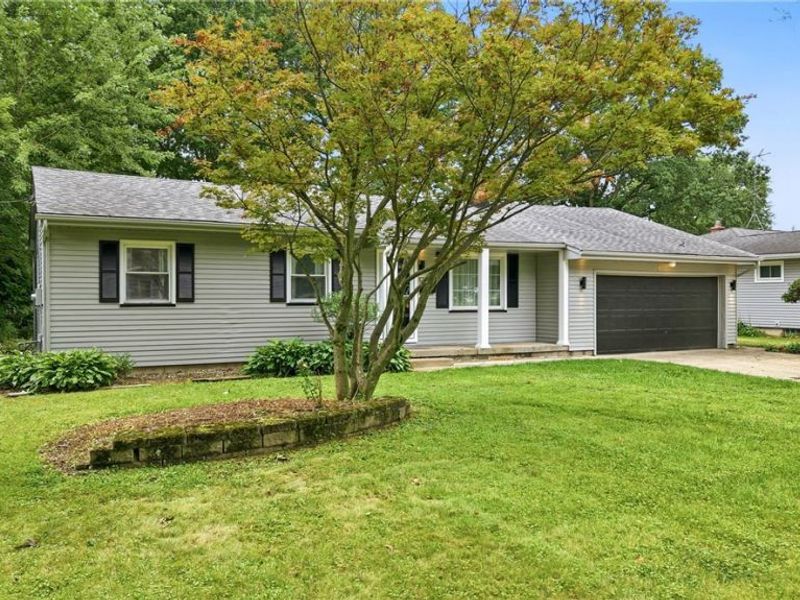 4258 Staatz Drive, Youngstown, OH 44511 Photo 2