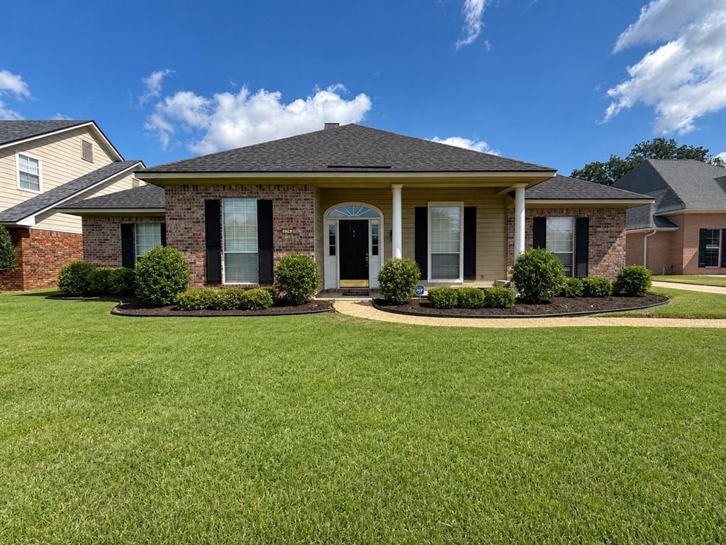 176 Sand Beach, Shreveport, LA 71105 Main Photo
