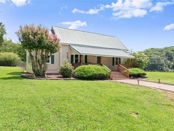 6806 Shoal Creek Road , Clermont, GA 30527