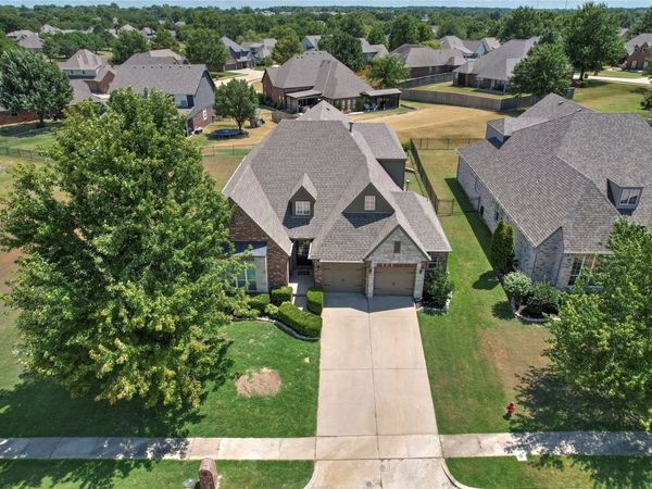 7433 E Forest Ridge Boulevard, Broken Arrow, OK 74014