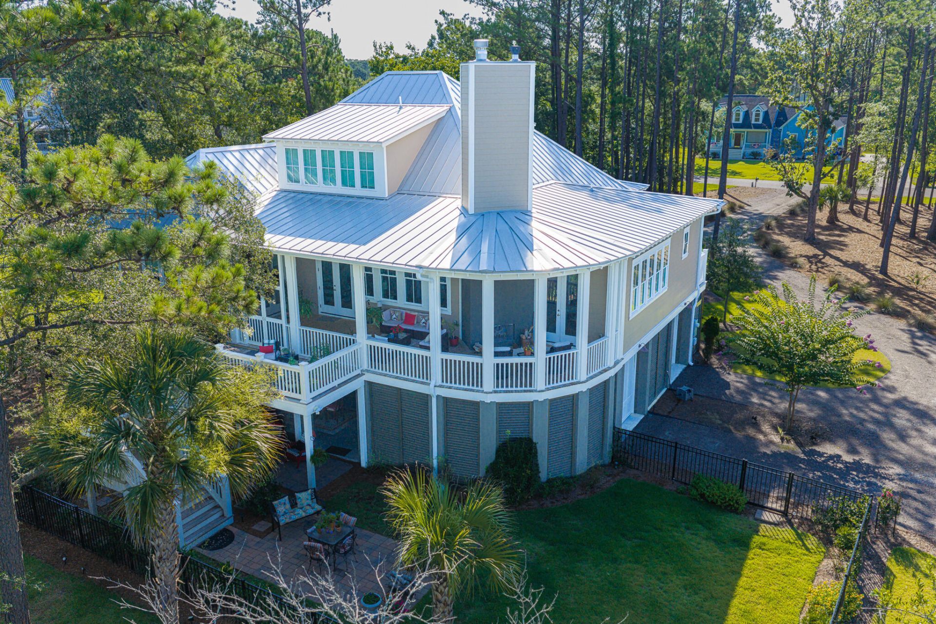 374 Commonwealth Road Photo 10
